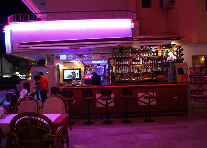Defne & Zevkim Hotel