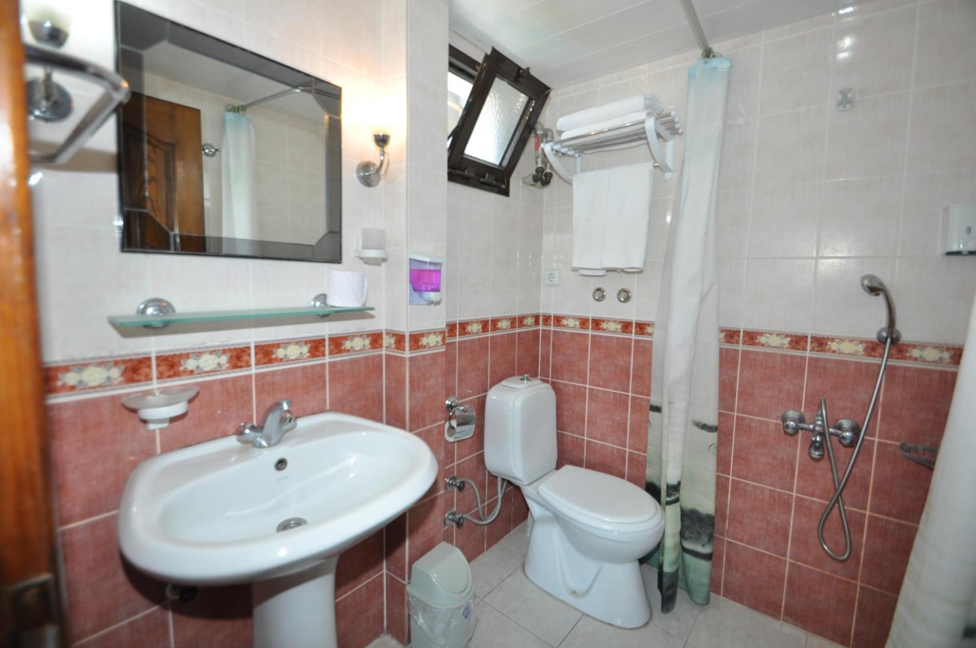 Defne & Zevkim Hotel apartamentowy 2*